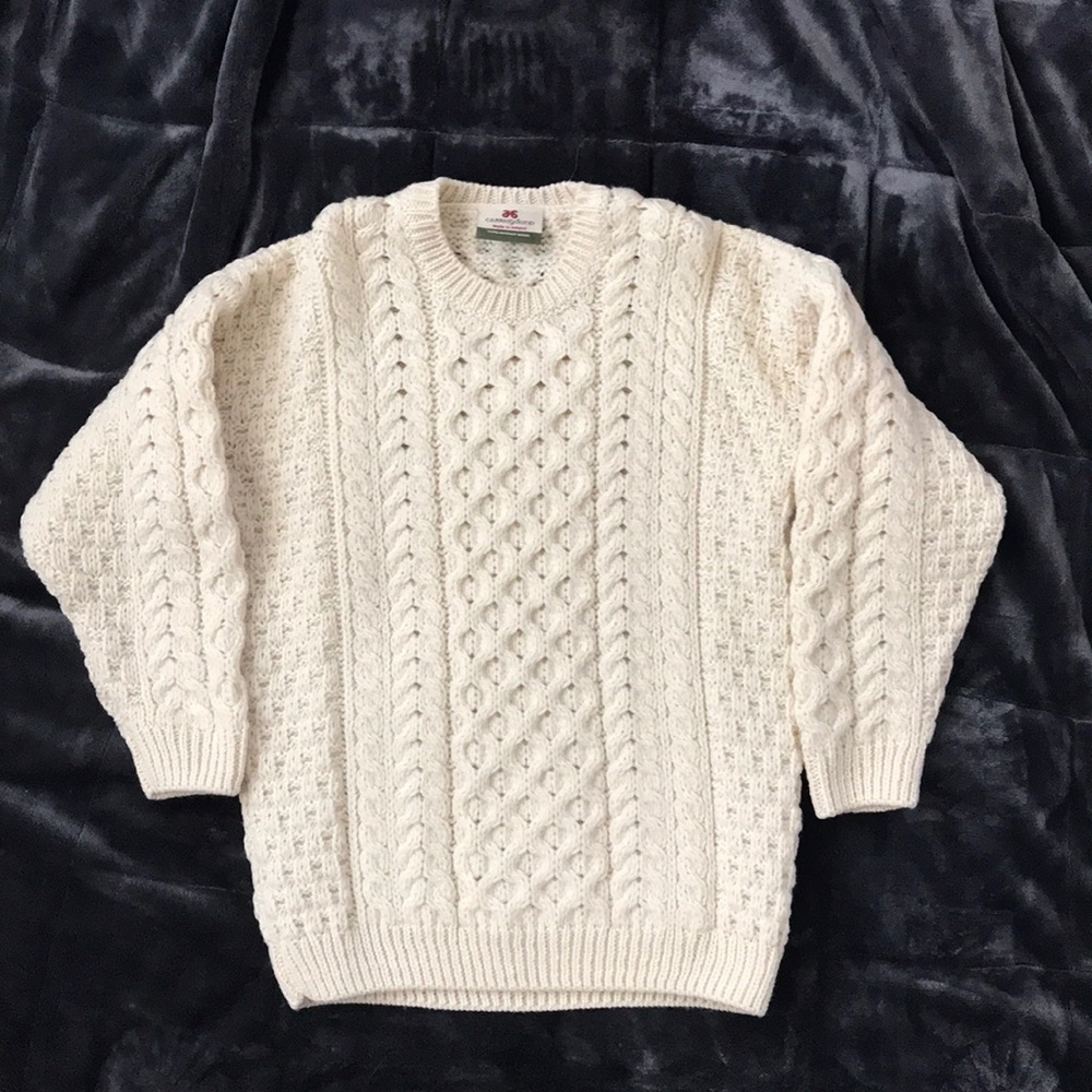 Authentic Carraig Donn Irish sweater